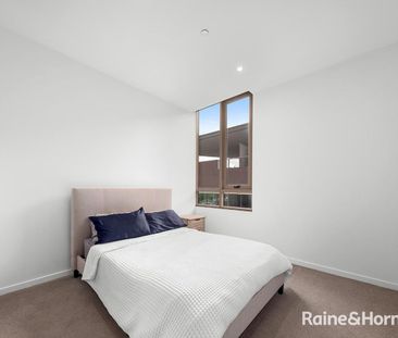 Resort-Style Living in a Modern Toowong Apartment - Photo 5