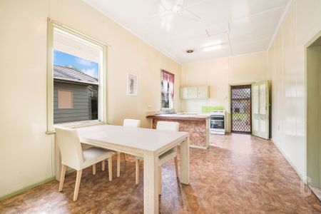 26 Veda Street, Hamilton NSW 2303 - Photo 2