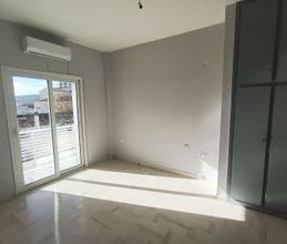 Διαμέρισμα για ενοικίαση - Μαρκόπουλο, - Φωτογραφία 1