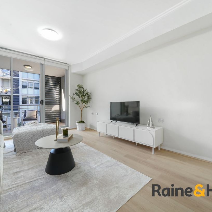 Stunning North Facing Two Bedroom Apartment with Brand New Timber Flooring in Rhodes - Photo 1