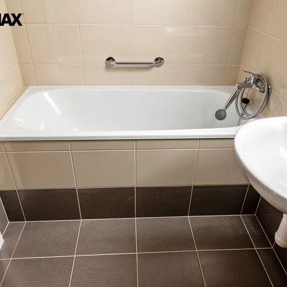 Exkluzivní pronájem zrekonstruovaného bytu 1+1 v centru Pardubic - Фото 1