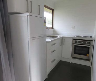 **One-Bedroom Apartment Available in Hamilton East – $410/Week** Di... - Photo 2