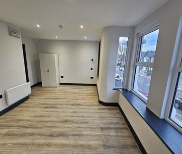 Studio Flat, London, SE6 - Photo 5