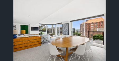 Unfurnished, Two Bedroom Residence in the 'Gazebo' Available Now - Photo 2
