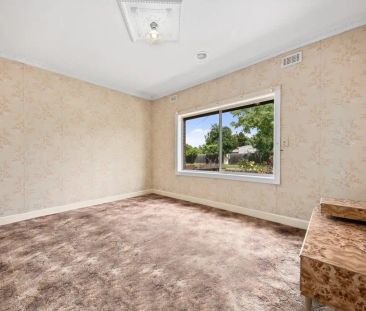 “Quiet & Convenient three Bedroom Home!” - Photo 4