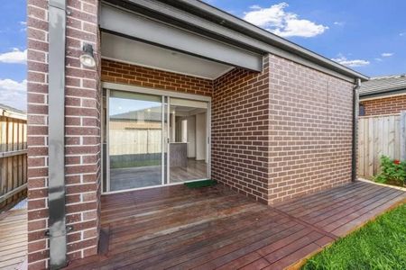 13 Lombard Road, Werribee - Photo 3