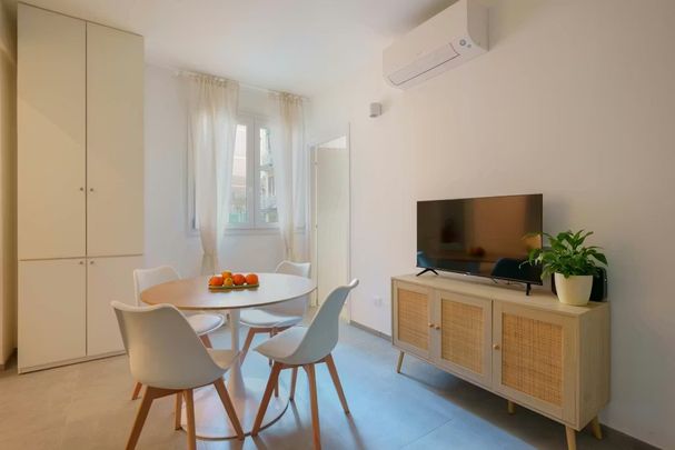 Via Mascarella, Bologna, Emilia-Romagna 40126 - Photo 1