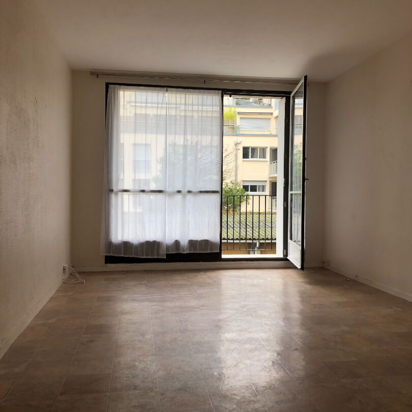 Appartement 3 pièces à VERSAILLES quartier Montreuil 59,55 m2avec balcon et ascenseur - Photo 1