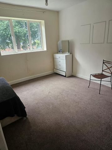 2 bedroom bungalow to rent - Photo 3