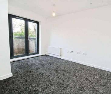 Cottons Approach, Romford, RM7 - Photo 4