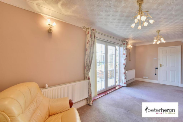 3 bedroom semi-detached house to rent - Photo 1