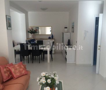 Villa unifamiliare via Duca d'Aosta, Centro, Forte dei Marmi - Photo 2