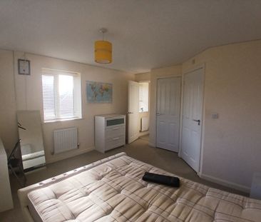 4 bed semi-detached house to rent in Viola Close, Norwich, NR4 - Photo 5