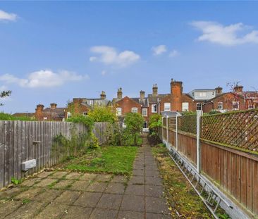 3 bedroom terraced house to rent - Photo 1