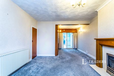 2 bedroom house to rent Mill Lane, Chatham, ME5 - Photo 2