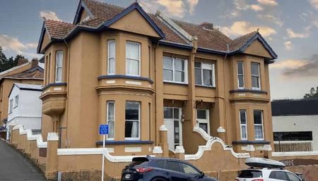 Boarding house room - Photo 2