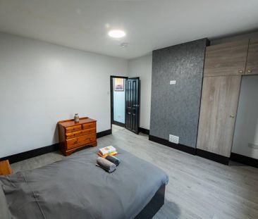 2 bedroom terraced house to rent - Photo 3