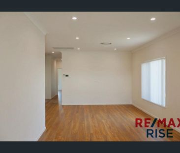 A Family Home You’ll Love – With Views You’ll Never Forget - Photo 1