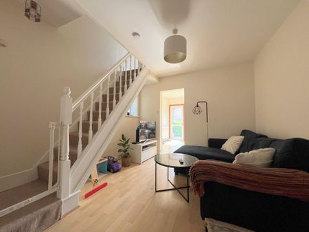 2 bedroom terraced house to rent - Photo 5