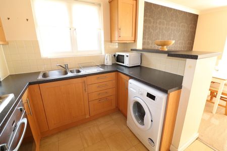 Southwell Close, Chafford hundred, Grays - Photo 2