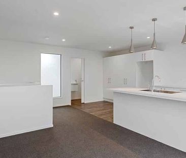 Beautiful Apartment in Merivale - Photo 1