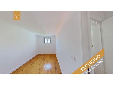 Apartamento T2+1 em Lisboa - Photo 2