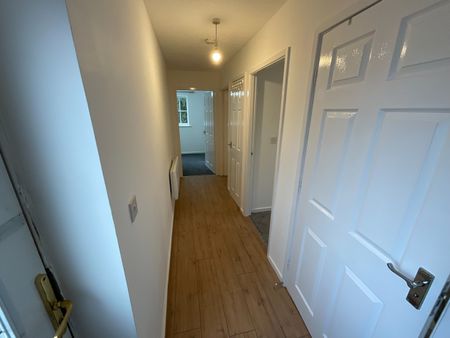 2 Bed Maisonette, Newcroft Drive, M9 - Photo 3