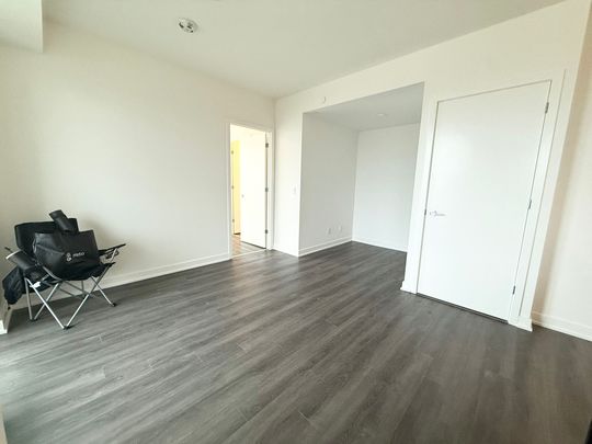 For Lease - 3071 Trafalgar Road Unit# 704, Oakville, Ontario - Photo 1