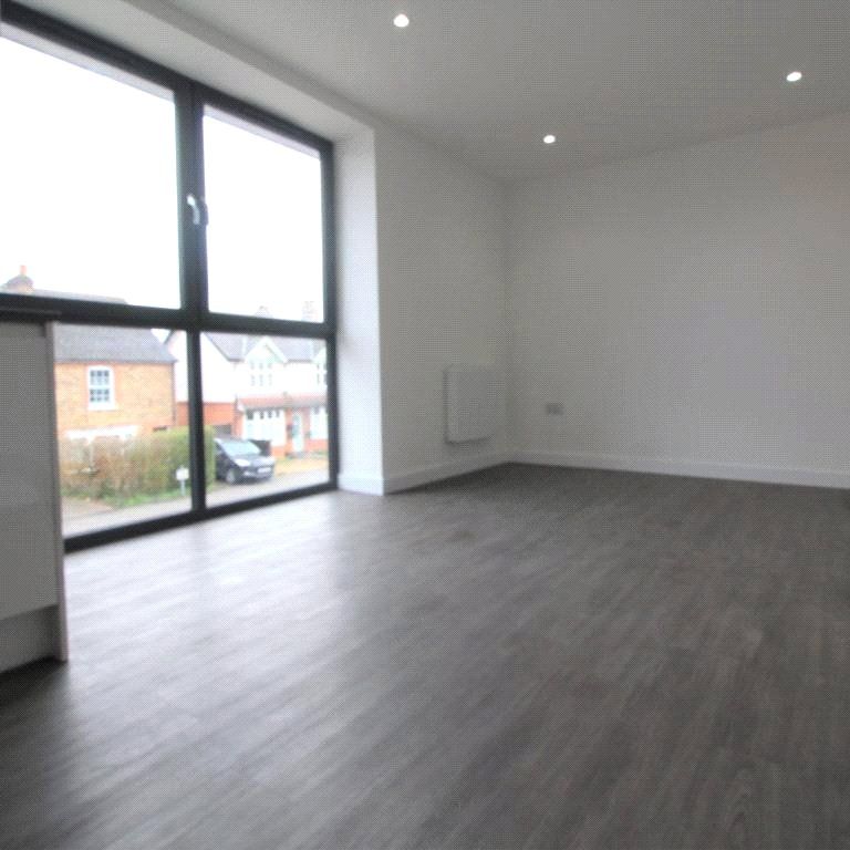 Albert Street, Fleet, Hampshire, GU51 - Photo 1