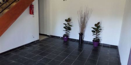 Appartement te huur in Bernissart voor € 550 met 1 slaapkamer - Photo 4