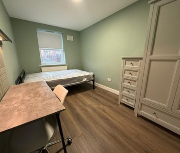Room in a Shared Flat, Chapel Court, NG7 - Photo 5