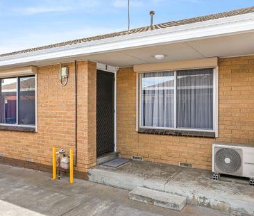 2/17 Waratah Avenue, Tullamarine VIC 3043 - Photo 4