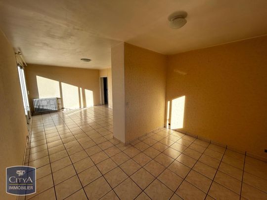 Location Appartement 5 pièces 110m² MONT DE MARSAN 40000 - Photo 1