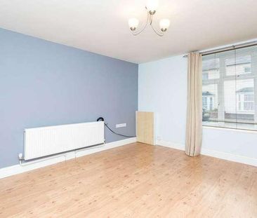 Trafalgar Road, Horsham, RH12 - Photo 1