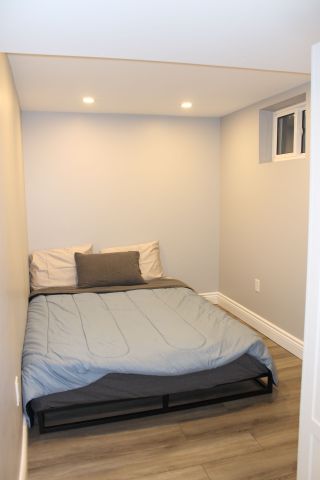 For Lease - 520 Dogwood Avenue, Oshawa, Ontario - Photo 4