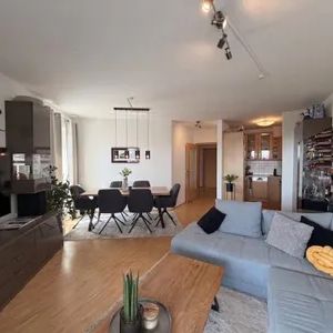 Jagdschlossgasse - 3 Zimmer Neubau mit Stellplatz und Loggia zu vermieten - Photo 2
