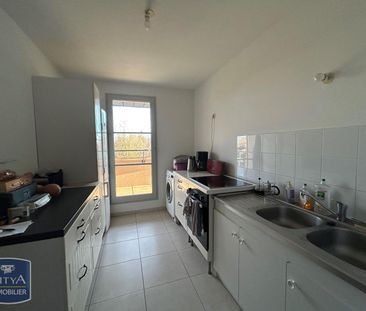 Location Appartement 4 pièces 75m² BLOIS 41000 - Photo 3