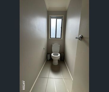 Modern Living in the Heart of Point Cook - Photo 6