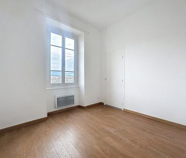 Location Appartement 5 pièces 96m² AJACCIO 20000 - Photo 3