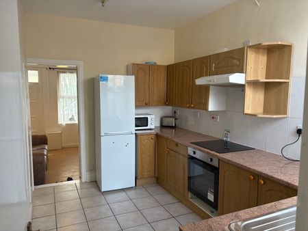2 Bed Terraced House, Red Lane, CV6 - Photo 4