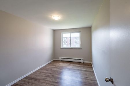 Garden Court Apartments - ALL INCLUSIVE - Photo 3