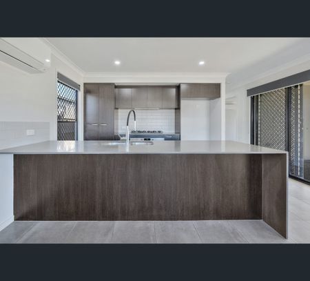 27 Sonoran Street, Rural View, Qld 4740 - Photo 4