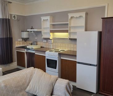 Room in a Shared House, Church Road, BS5 - Photo 1