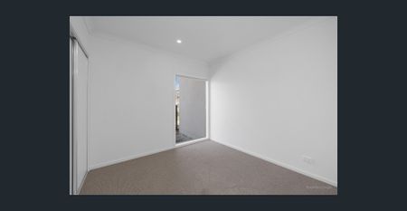 Brand new, modern townhouse living! - Photo 3