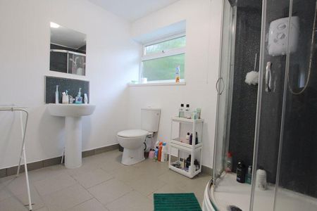 5 bedroom terraced house to rent - Photo 2