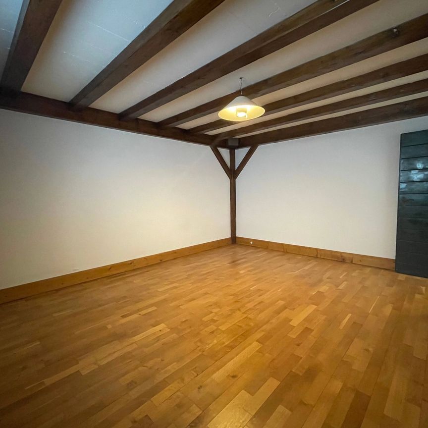 Magnifique villa individuelle de 7 pièces sur 3 niveaux - Magnificent villa of 7 rooms on 3 levels. - Photo 1