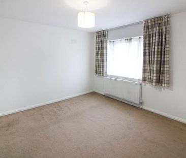 2 bedroom maisonette to rent - Photo 3