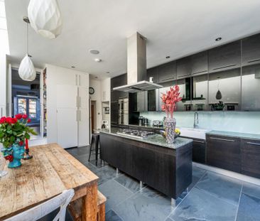 3 bedroom terraced house to rent - Photo 5