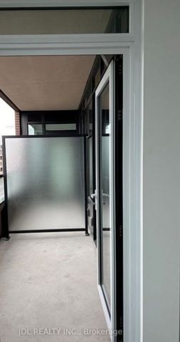 For Lease - 285 Dufferin St Street Unit# #813 Master Bedroom, Toronto, Ontario - Photo 5