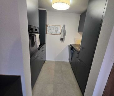 Charmant appartement de 2.5 pièces au 1er étage - Photo 1